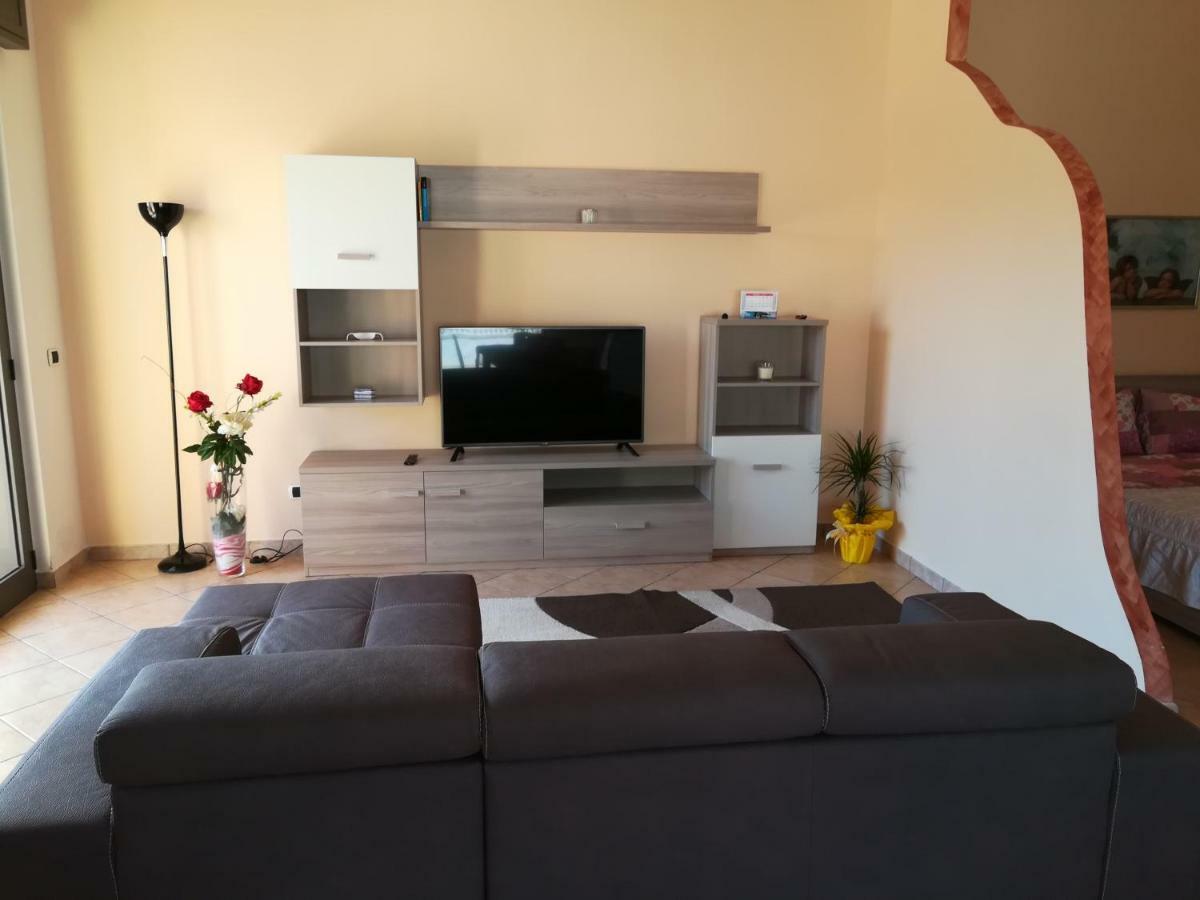Vila Dolce Casa Sara Collemeto Exteriér fotografie