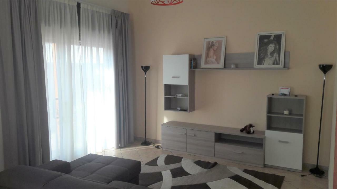 Vila Dolce Casa Sara Collemeto Exteriér fotografie