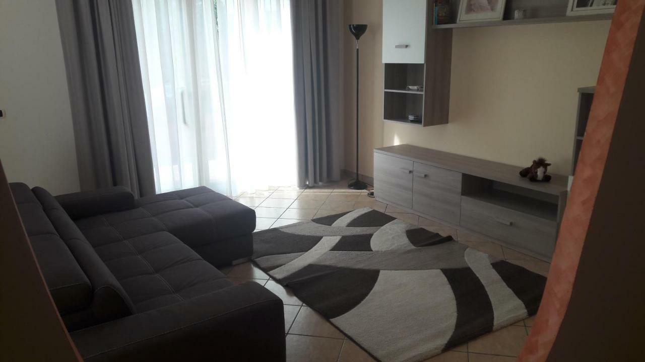 Vila Dolce Casa Sara Collemeto Exteriér fotografie